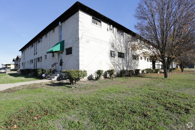 Building Photo - ANP @ The Peaks Building 2