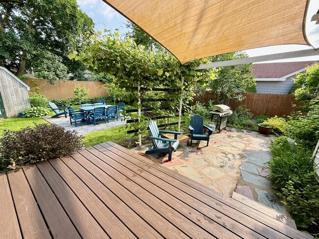 Building Photo - 48 Fales Ave