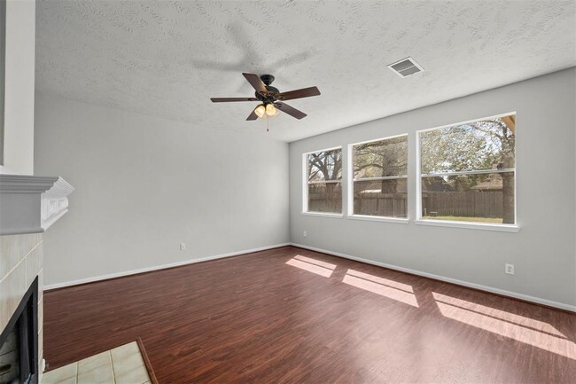 Building Photo - 16935 Valley Palms Dr