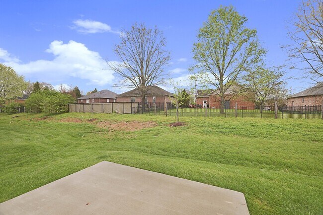 Building Photo - 546 Becks Pl