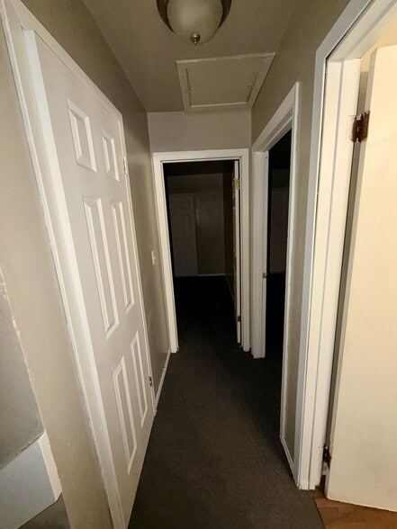 Building Photo - 7918 N Granville Rd