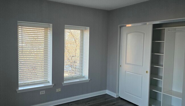 Building Photo - 635 Perrie Dr