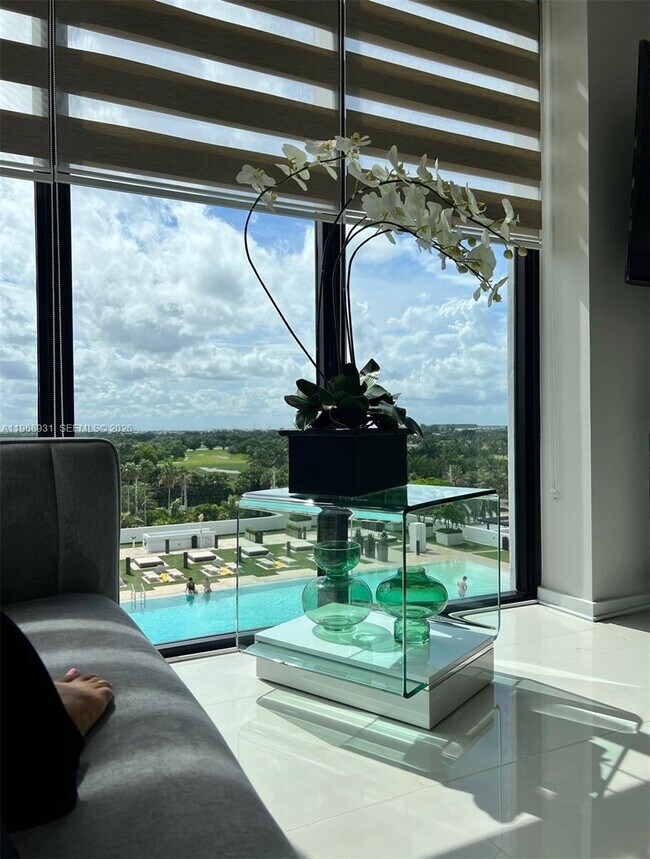 Building Photo - 5252 NW 85th Ave