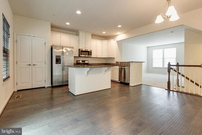 Building Photo - 7231 Winding Hills Dr