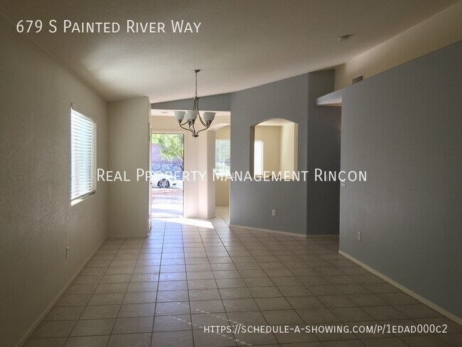 Building Photo - 679 S Painted River Way