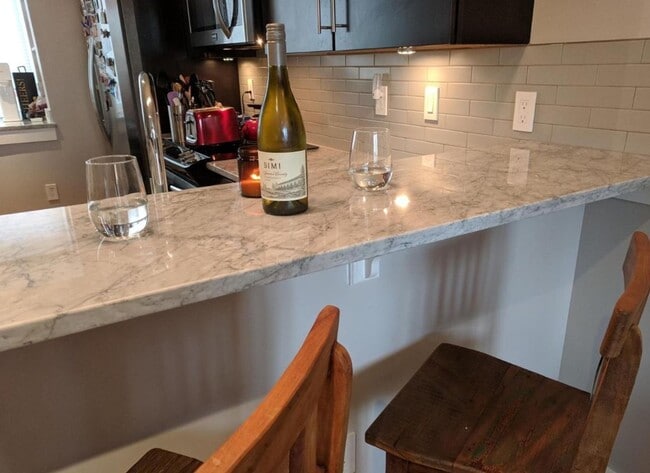 Building Photo - Contemporary Brookland 2 bed/2.5 bath cond...