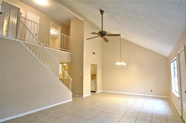 Building Photo - 9014 Triola Ln