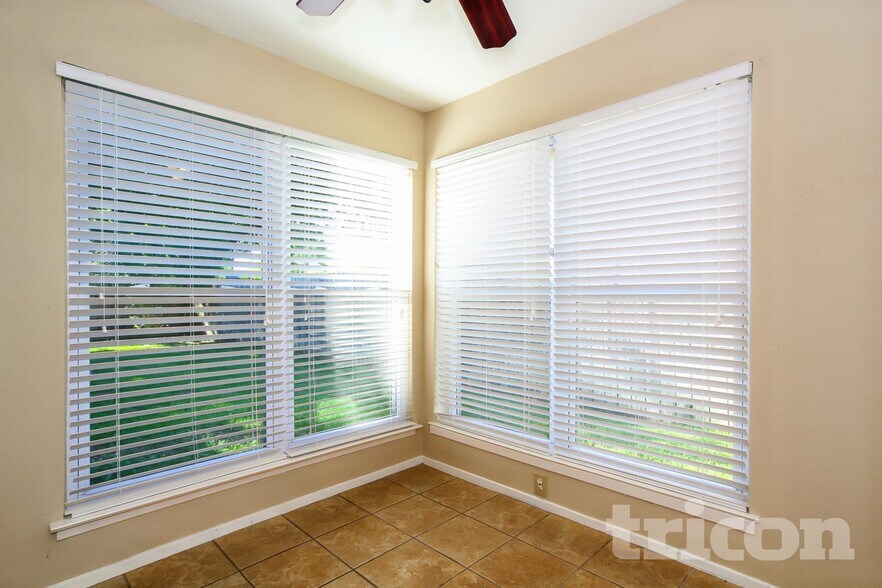Building Photo - 12211 Kleinmeadow Dr
