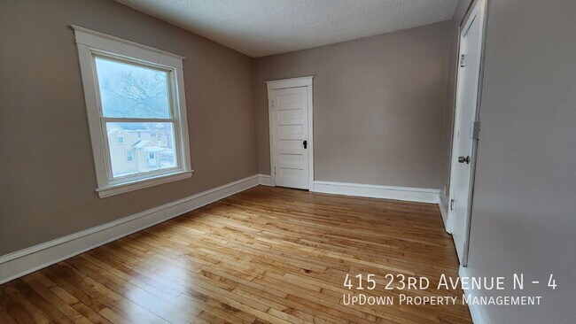Building Photo - 415 23rd Ave N