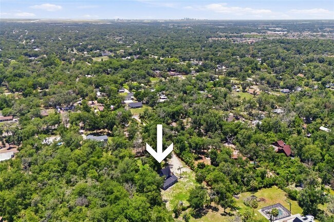 Building Photo - 7210 Valrie Ln