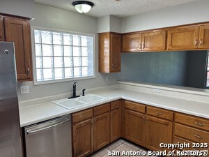 Building Photo - 1658 Lantana Cir