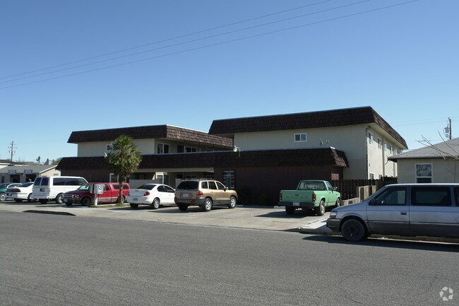 Building Photo - 117-121 Cypress St