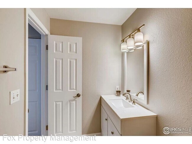 Building Photo - 2 br, 2 bath House - 575 Manhattan Drive U...
