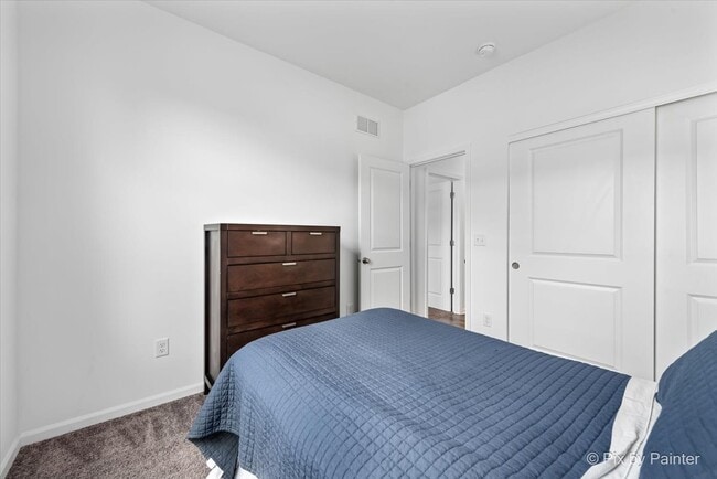 Building Photo - 462 Comstock Rd
