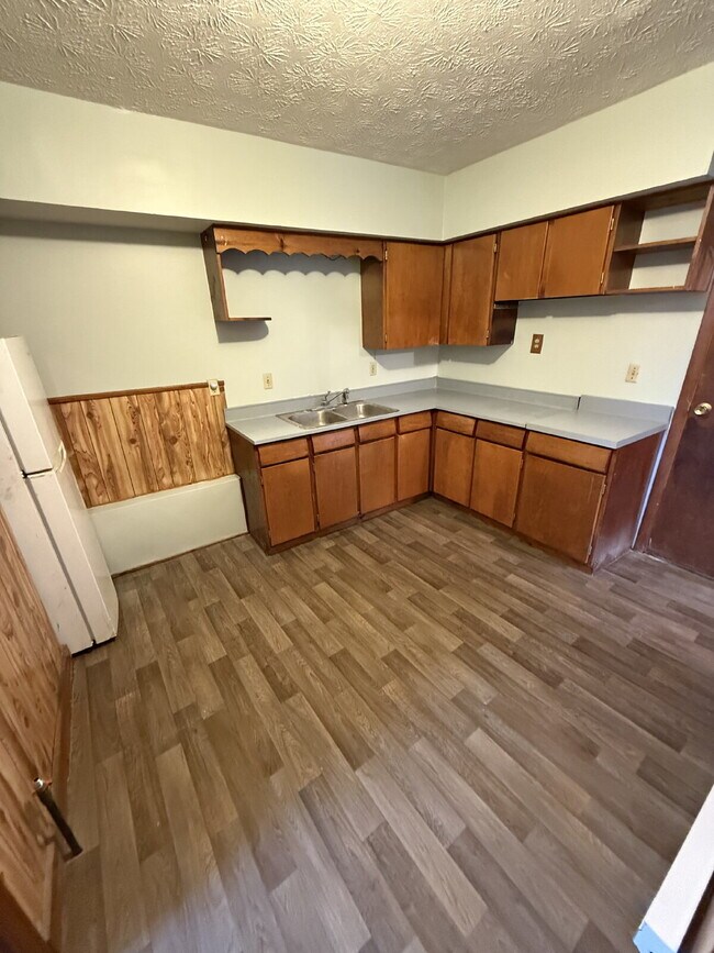 Building Photo - 1 Bedroom Apartment in Piffard – Available Immediately