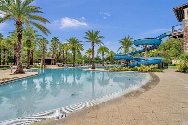 Building Photo - 5005 San Martino Dr