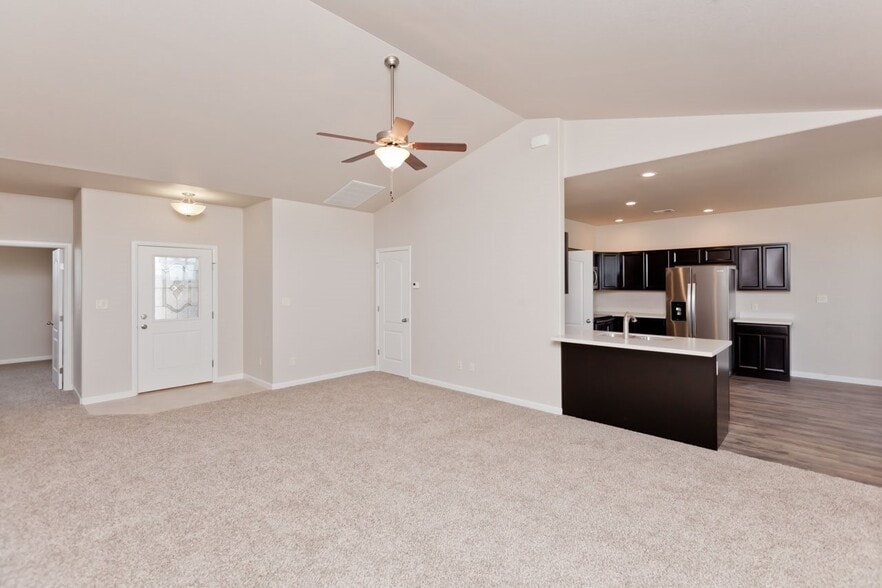 Building Photo - 119 Dry Creek Ct