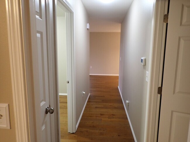 Building Photo - Great 55+ Condo