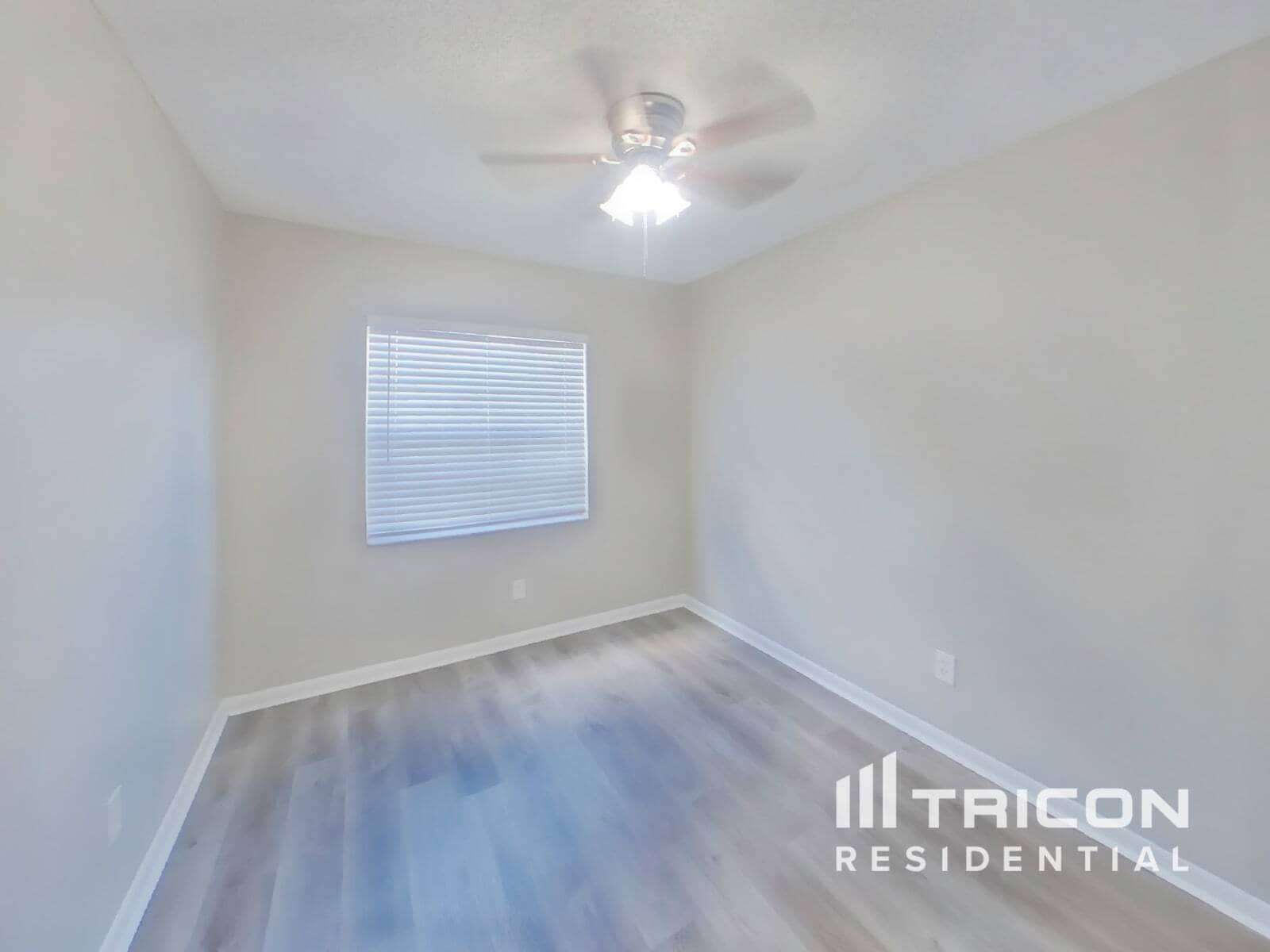 Building Photo - 320 Laxton Ln