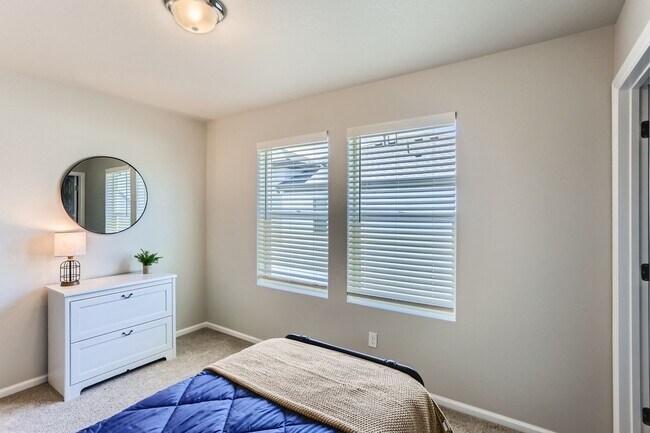 Building Photo - Modern Comfort Minutes from DIA — 3BR Town...