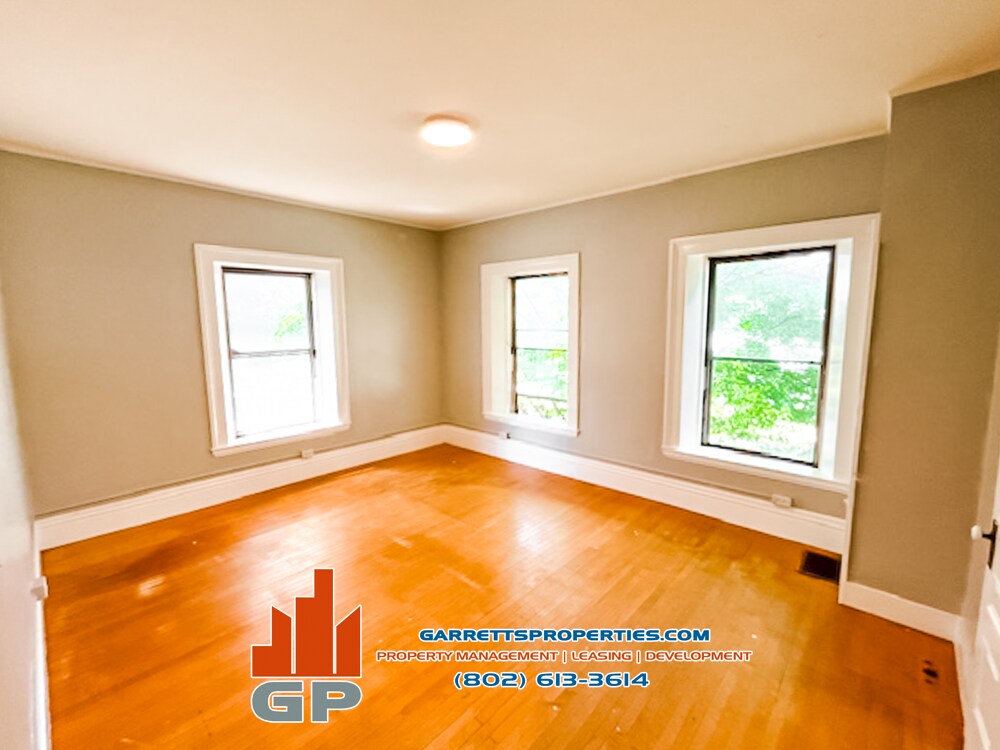 Building Photo - 40 1st St