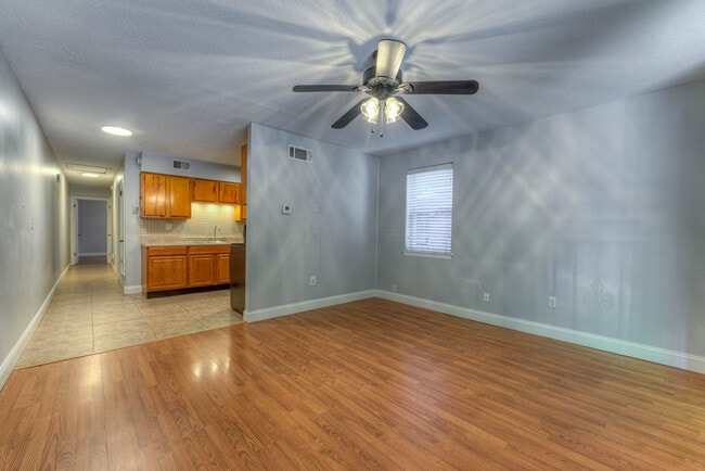 Building Photo - 779/781 Metcalf