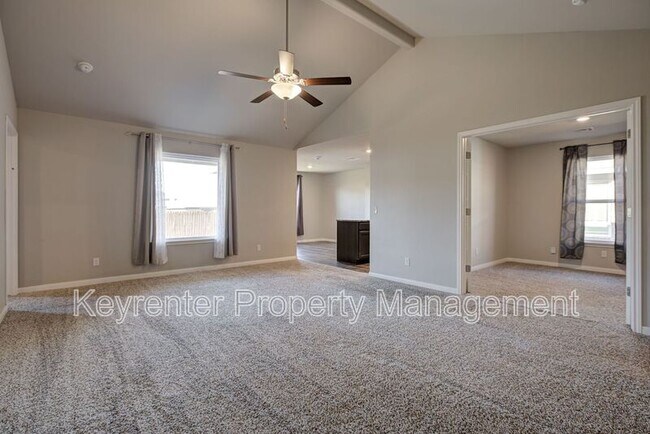 Building Photo - 1612 Maroon Dr