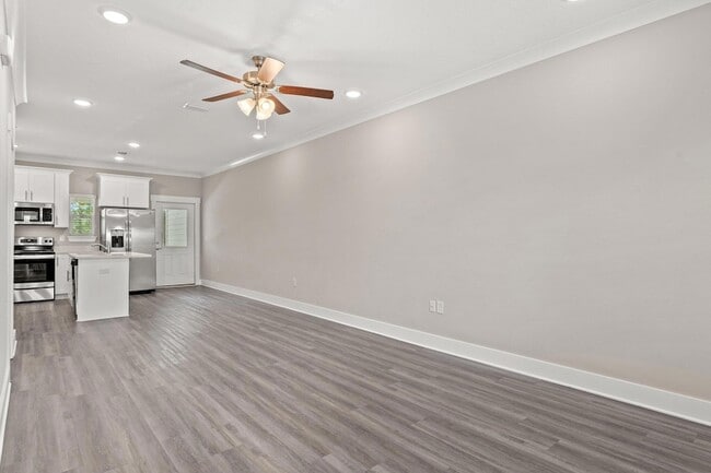 Building Photo - 289 N Sand Palm Rd