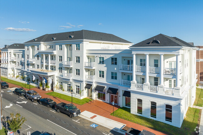 Main Entrance - William Square Luxury Residences