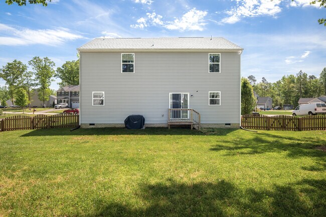 Building Photo - 21012 Baileys Grove Dr