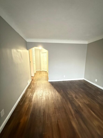 Building Photo - 19668 Syracuse St