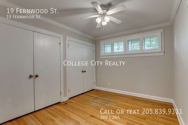 Building Photo - 19 Fernwood St