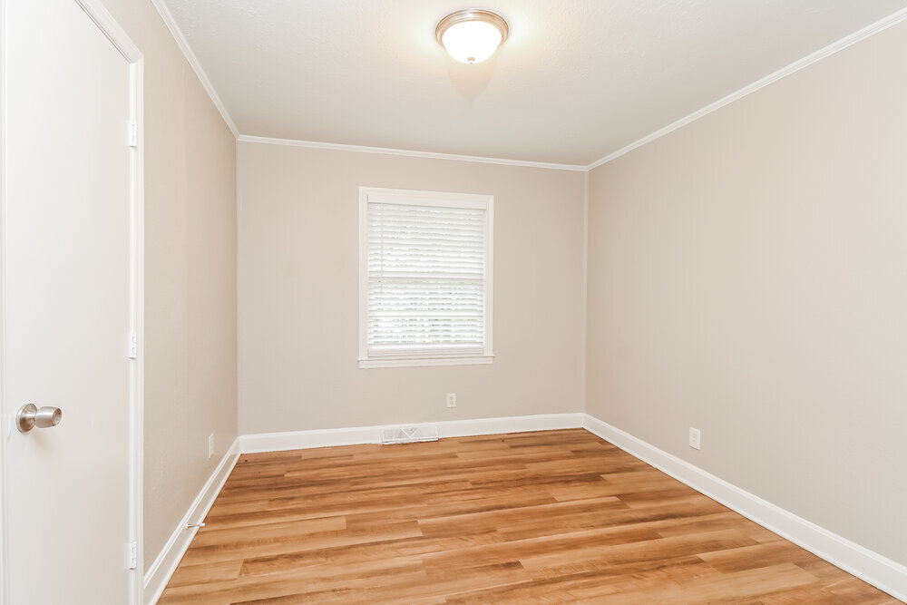 Building Photo - 2812 Denview Ln