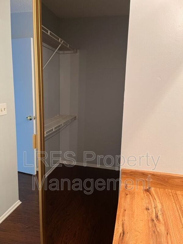 Building Photo - 4564 Pheasant Run Dr