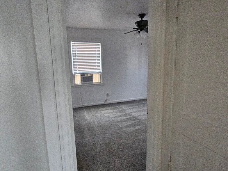 Building Photo - 105 Ohio St