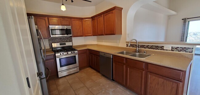 Building Photo - 14345 Apache Point Dr