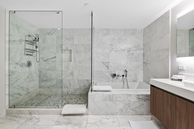 Building Photo - 401 N Birch Rd