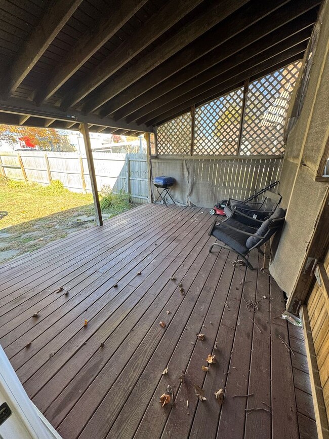 Building Photo - 3 Bedroom 1.5 Bath in Natrona Heights!