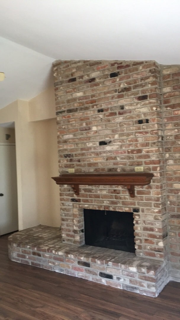 Building Photo - 918 Villa Ln