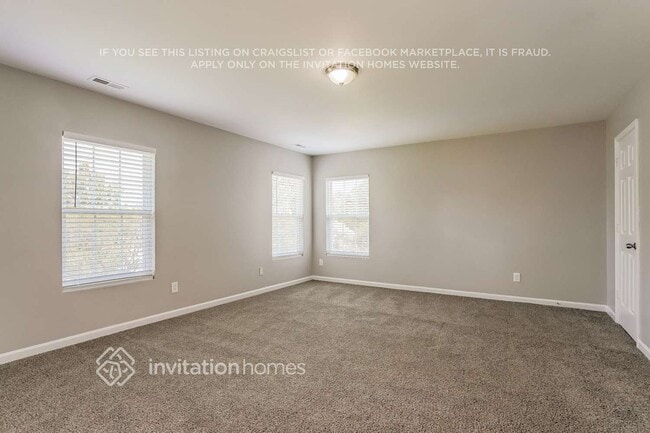 Building Photo - 325 Palmdale Ct