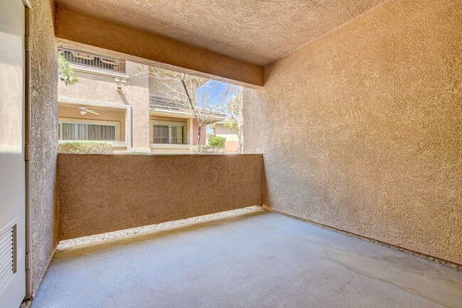 Building Photo - Upgraded First-Floor Condo in a Gated Summ...