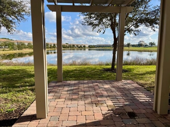 Building Photo - For Rent in ChampionsGate 3/2.5 Townhouse with Water View
