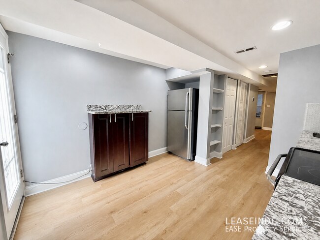 Building Photo - 3119 11th St NW