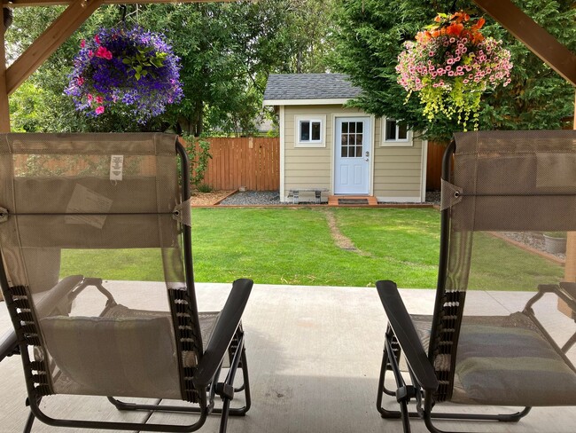 Building Photo - Beautiful 4BD in Birch Bay Village!