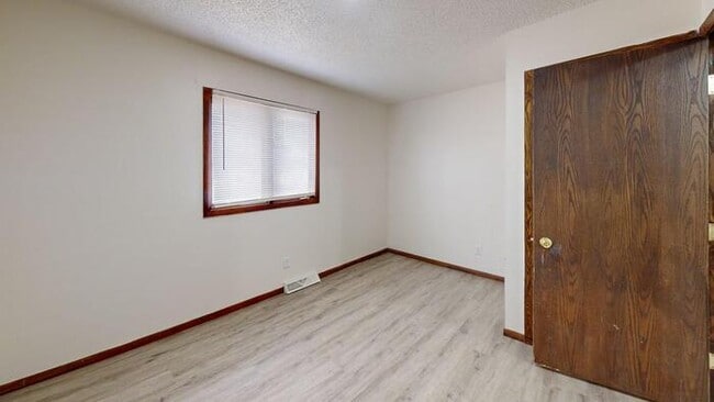 Building Photo - 329 W Indiana Ave