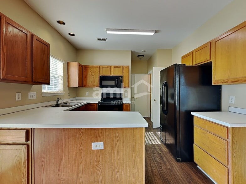 Building Photo - 13220 Lampmeade Ln
