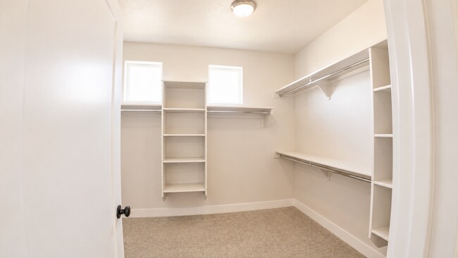 Building Photo - 5608 S Rosalia Wy