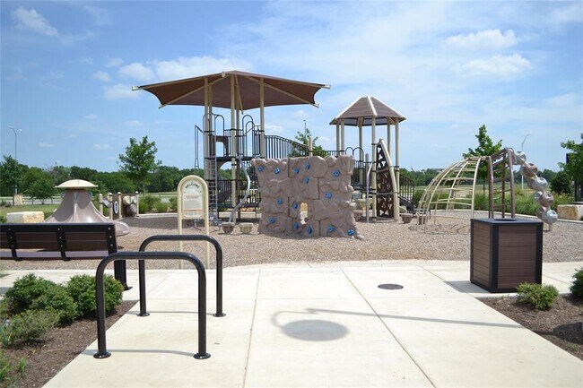Building Photo - 2973 Mill Run Bnd