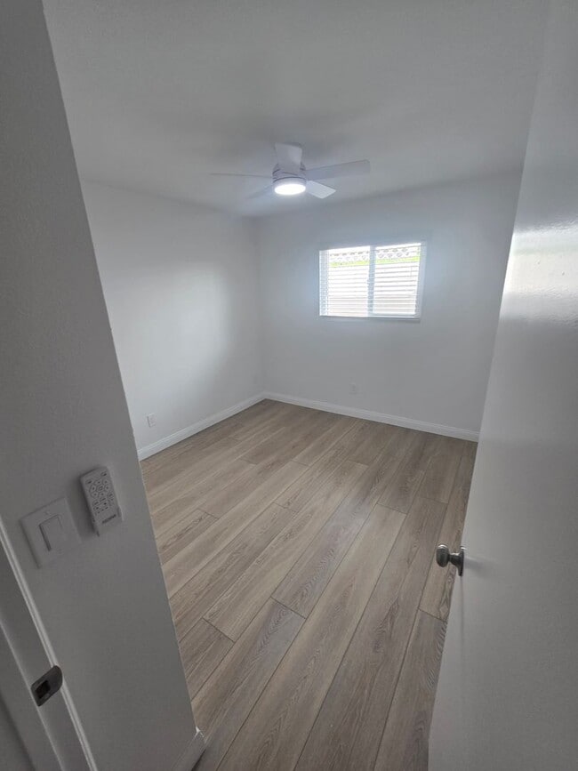 Building Photo - 4 Bedroom, 3 Bath 2-Story Completely Remodeled Home Near MCAS Miramar