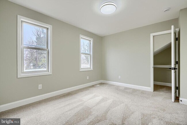 Building Photo - 3901 Forrester Ave